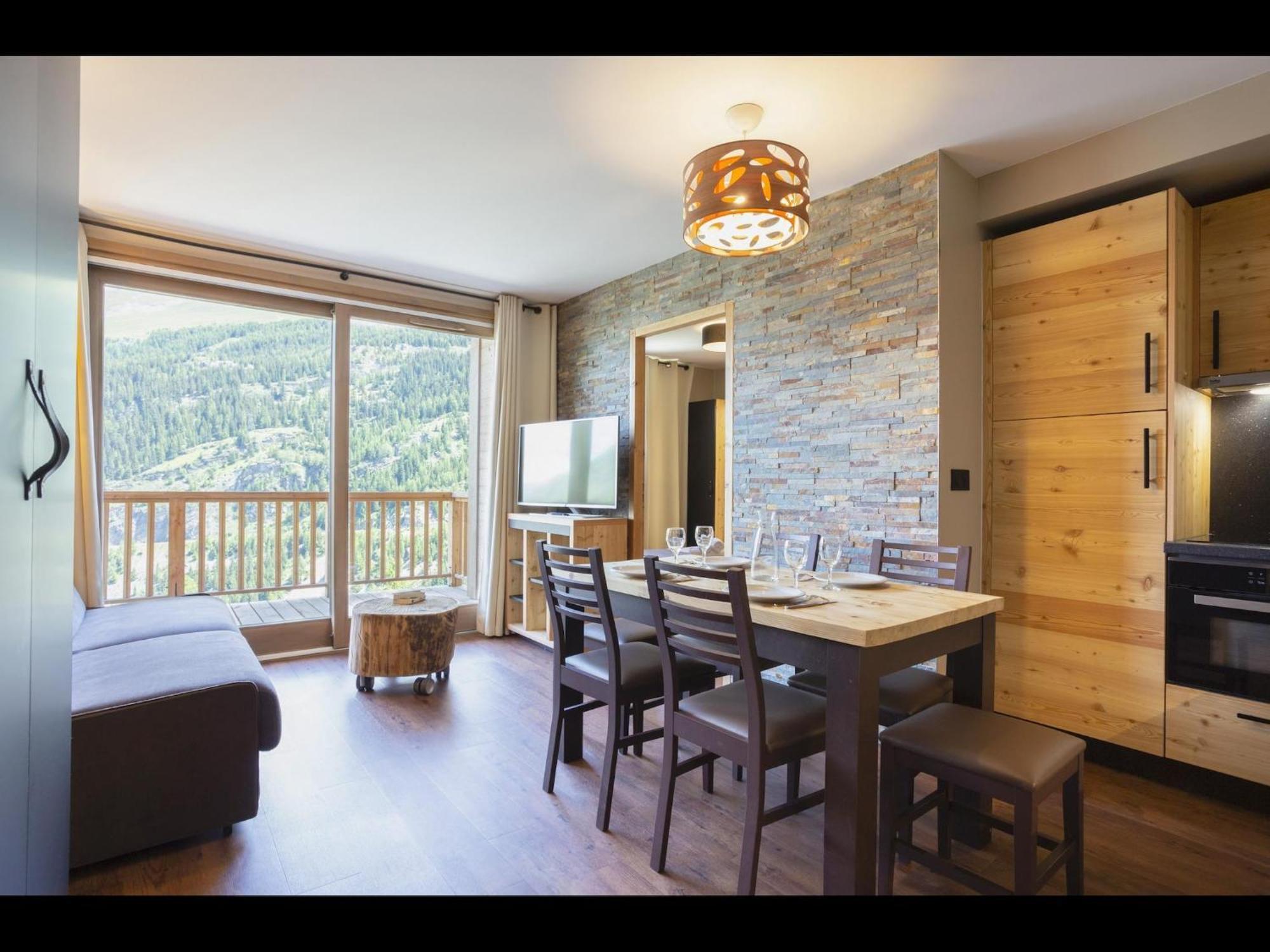 Serene In With Shared Pool * Tignes